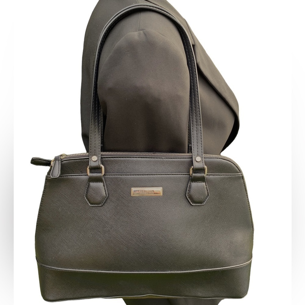 Kenneth  Cole Reaction Purse Black